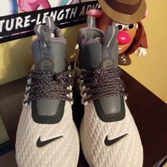 Nike Air Presto Utility...W8 - Picture 4 of 8